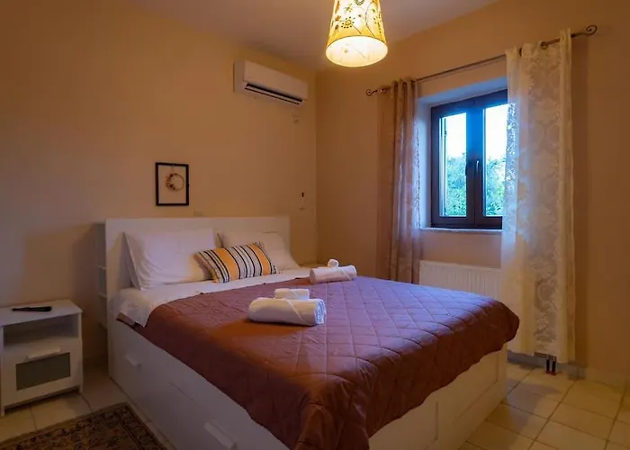 Olive Stone * Platanovrisi